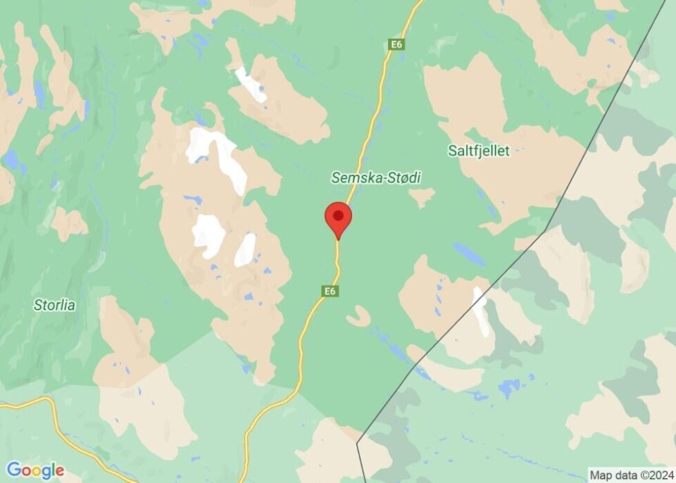 - Det er fare for rein på og ved vegen. Spesielt ved Bolna, Semska og Sørelva. Kjør forsiktig! - Det er fare for rein på og ved vegen. Spesielt ved Bolna, Semska og Sørelva. Kjør forsiktig!