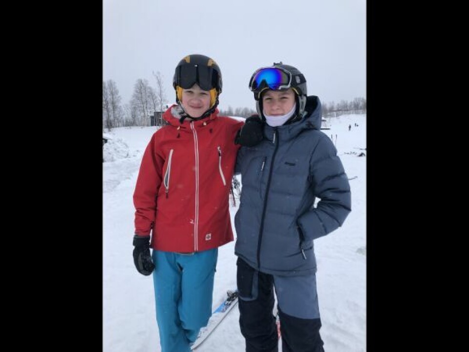 Filip og Tobias fra 8.trinn i Daja. Filip og Tobias fra 8.trinn i Daja. Foto: Vestmyra skole