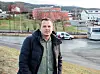 HAR UTFORDRINGER. Leder for oppvekst- og kulturutvalget Nils-Christian Steinbakk peker på Finneid skole som en midlertidig løsning til kommunen kan stille med bedre lokaler for kulturskolen. Foto: Øistein Falch