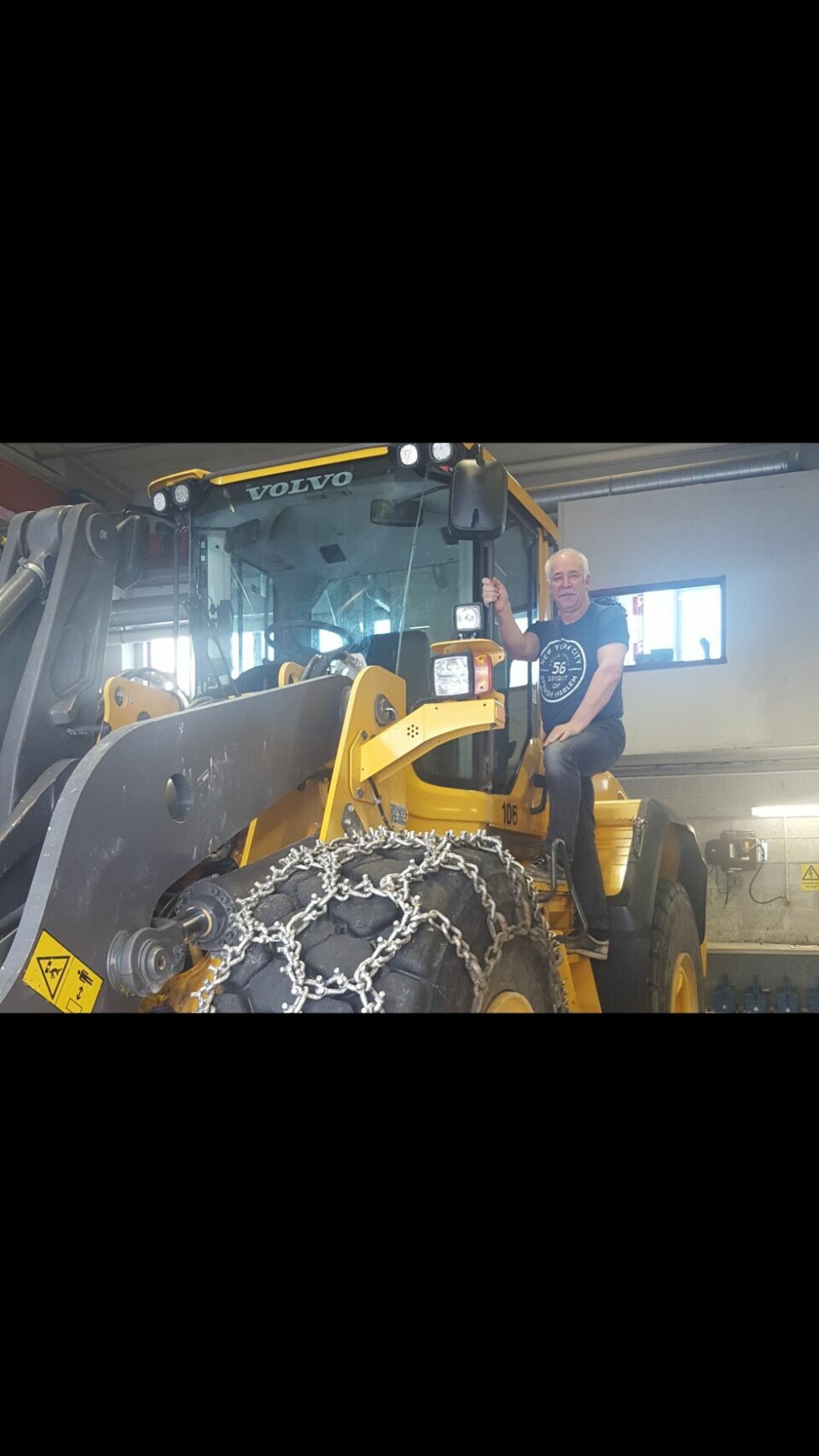 TROR PÅ LØSNING. John-Eirik Eilertsen, avdelingsleder anlegg ved Fauske videregående skole tror på gode løsninger mellom elevene, lærerne og kjøreskolene. TROR PÅ LØSNING. John-Eirik Eilertsen, avdelingsleder anlegg ved Fauske videregående skole tror på gode løsninger mellom elevene, lærerne og kjøreskolene.