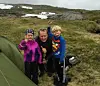 TELT. De måtte sove ei natt i telt på tur til den høyeste toppen, Kvalhornet. hjemmebilder