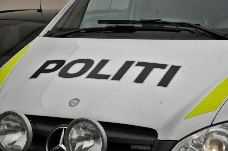 STOPPET. Politiet stoppet en mann som holdt stor fart og foretok farlige forbikjøroinger i Saltdal. STOPPET. Politiet stoppet en mann som holdt stor fart og foretok farlige forbikjøroinger i Saltdal.