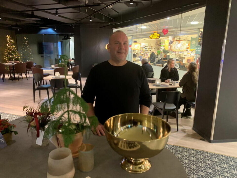 Jan Kåre Gabrielsen drev Nosh café på Amfi, fram til den ble lagt ned på slutten av 2023. Jan Kåre Gabrielsen drev Nosh café på Amfi, fram til den ble lagt ned på slutten av 2023. Foto: Frank Øvrewall