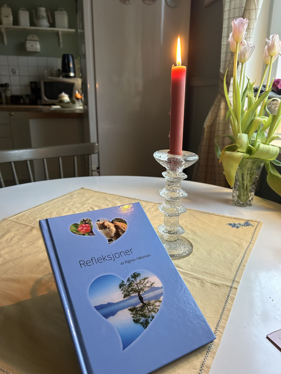 BOKSLIPP. Rigmor Håkonsen inviterer til bokslipp for diktboken 'Refleksjoner', på Aktivitetshuset på Rognan torsdag 31.oktober.