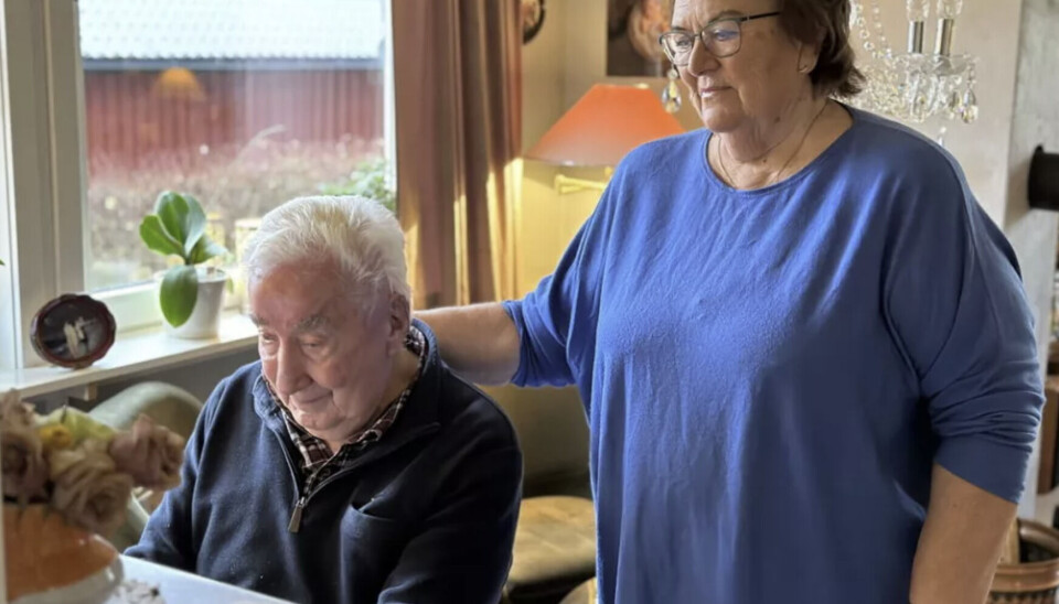 REFLEKSJONER. De ti siste årene har Rigmor Håkonsen delt livet sitt med Einar (87). Det har satt spor også i dikningen. - At vi på siste etappe i livet skal få lov til å være to, er utrolig godt.