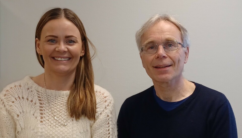 ER SPENTE. Tjenesteleder Hilde Albinussen og kommuneoverlege Kjell Gunnar Skodvin i Saltdal er spente på innføringen av et nytt og sikrere system for elektroniske legemiddelresepter.