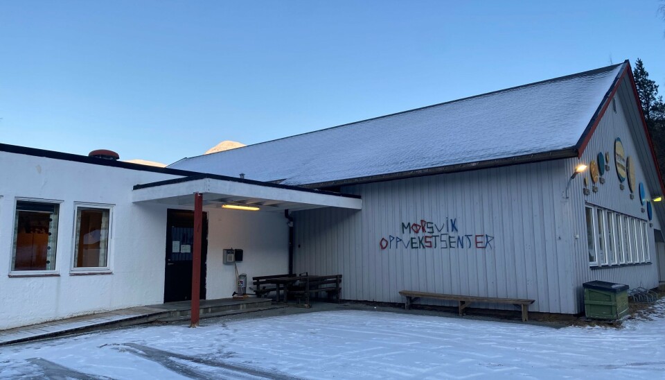 FORETREKKER SKOLEN. Nå går formannskapet inn for å bruke lokaler på nedlagte Mørsvik skole. Hjemmetjenesten ønsker å bruke lokaler i kjelleren.