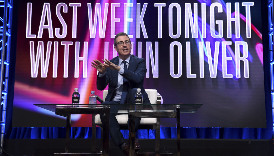 BRITISK. Programleder for Last Week Tonight med John Oliver.