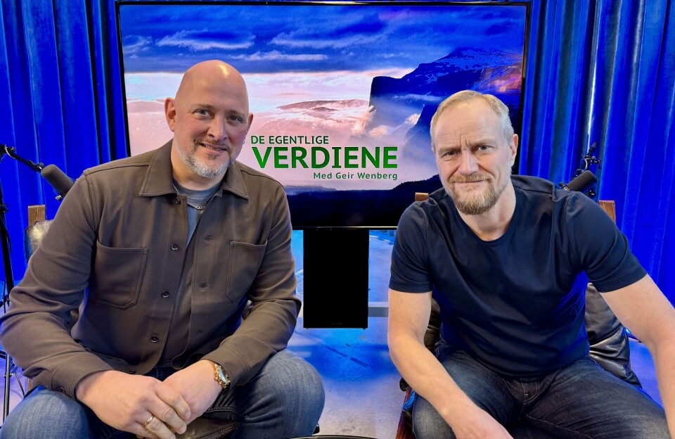 EN SAMTALE OM LIVET. Pål-Arve Dypaune forteller om tragedien som rammet da sønnen Elias omkom i en bilulykke i februar 2019 hos Geir Wenberg i 'De egentlge verdiene'.