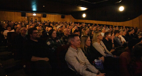 Publikum klager fortsatt på lyset på Fauske kino