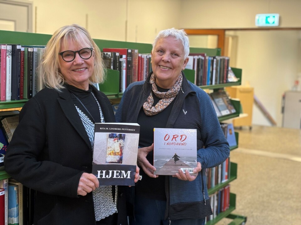 BOKSLIPP. Inger Solem (t.h.) og Rita M. Lindberg Pettersen inviterer til bokslipp på Fauske torsdag.