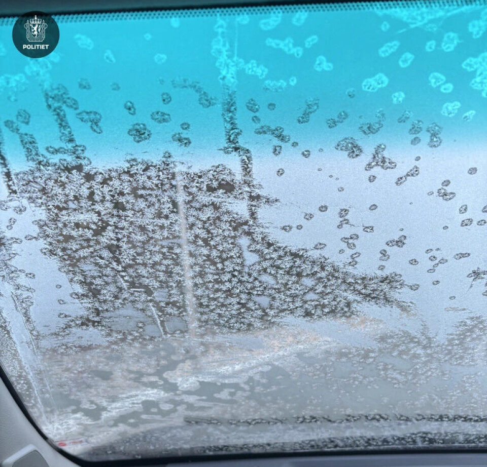 HER RØK LAPPEN. Denne utsikten fra førersetet kostet en sjåfør på Straumen førerkortet lørdag morgen.